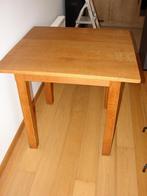Table d' appoint + 2 chaises " de ferme" en bon état . Dimen, Ophalen, Gebruikt, 50 tot 100 cm, 50 tot 100 cm