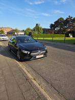 Mercedes-Benz A-klasse Hatchback A 180d AMG-line, Auto's, Automaat, Adaptive Cruise Control, Leder en Stof, Zwart