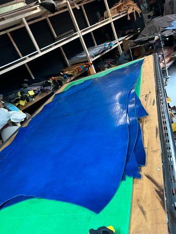 Blauwe kleur Tuig leer 11 stuks 3 mm dik beschikbaar voor biedingen