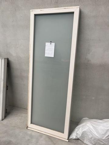 PVC raam hoogreendementsglas 75 cm x 198 cm beschikbaar voor biedingen