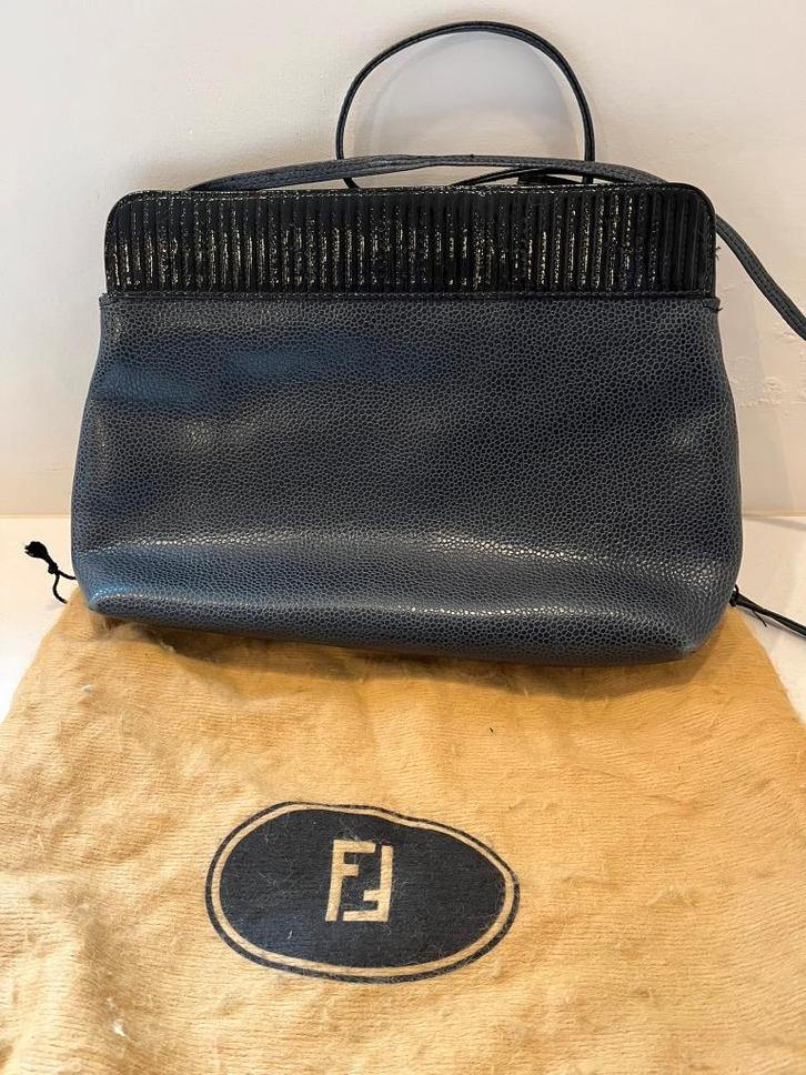 Sac à main Fendi, Bijoux, Sacs & Beauté, Sacs | Sacs Femme, Utilisé, Sac à main, Bleu, Enlèvement ou Envoi