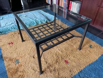 Ikea salontafel beschikbaar voor biedingen