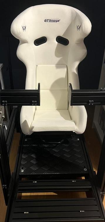Cockpit GTOmega Prime DD Bucket Seat + addons beschikbaar voor biedingen
