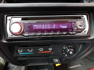 autoradio CD Kenwood KDC 241  4x45watt beschikbaar voor biedingen