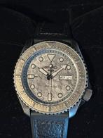 Seiko 5 Sports SRPE79K1, Handtassen en Accessoires, Horloges | Antiek, Ophalen, Met bandje, Polshorloge, 1960 of later