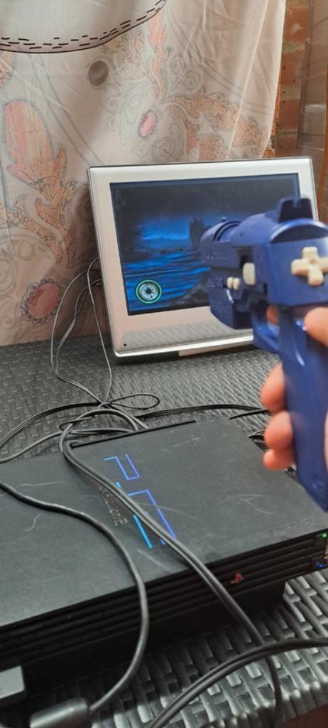 Namco GunCon NPC-106 Light Gun voor PS2 - Origineel, Games en Spelcomputers, Spelcomputers | Sony Consoles | Accessoires, Zo goed als nieuw
