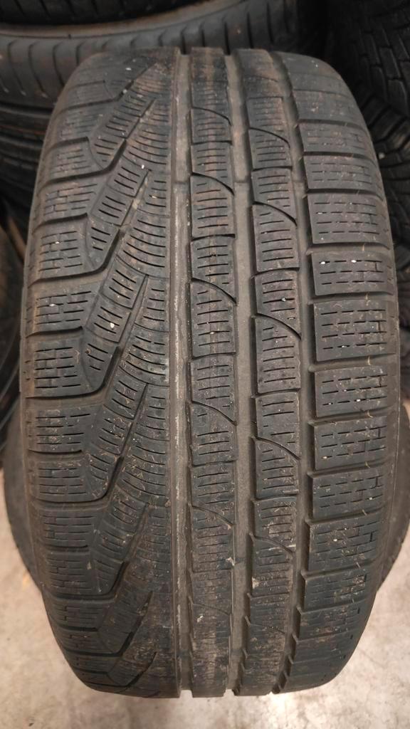 235/40r19 Pirelli 60€per stuk met montage 23540r19, Auto-onderdelen, Besturing, Ophalen