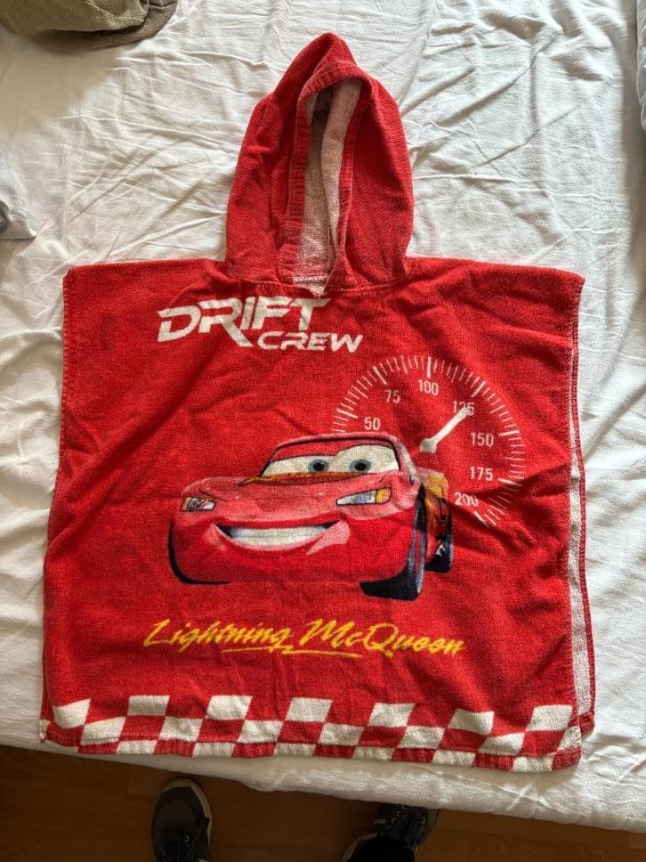 2 kinder badponcho, Kinderen en Baby's, Kinderkleding | Kinder-zwemkleding, Zo goed als nieuw, Badponcho, Jongen, Ophalen of Verzenden