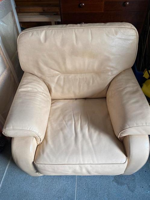 Beige lederen fauteuil 1-zit, Huis en Inrichting, Fauteuils, Gebruikt, Leer, 75 tot 100 cm, 75 tot 100 cm, Ophalen