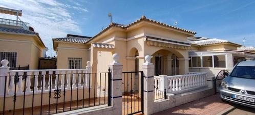 Half-vrijstaande bungalow zonder bovenburen in Torrevieja..., Immo, Buitenland, Spanje, Woonhuis, Overige