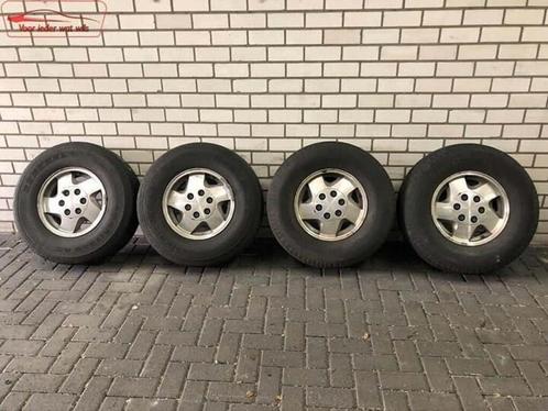 Chevrolet Suburban 265/75 R16 Firestone, Auto-onderdelen, Banden en Velgen, Banden en Velgen, 16 inch, 265 mm, Personenwagen, Gebruikt