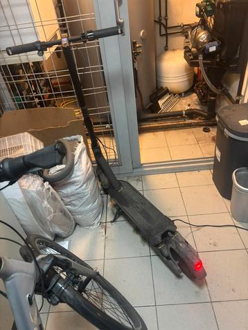 Je vends le scooter, Enlèvement, Utilisé, Step électrique (E-scooter), Segway ninebot