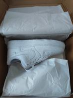 Nike Louis Vuitton sneaker., Ophalen of Verzenden, Nieuw
