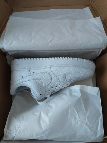 Nike Louis Vuitton sneaker. beschikbaar voor biedingen