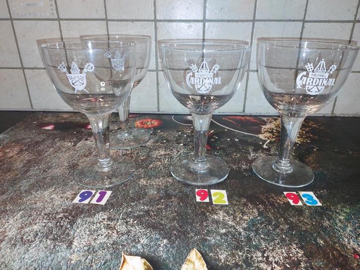 Oude Bierglazen cardinal, Verzamelen, Glas en Drinkglazen, Zo goed als nieuw, Bierglas, Ophalen of Verzenden
