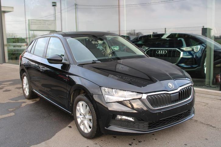 SKODA SCALA 1.0TSI AMBITION-AC-NAVI-APP C-ALU V, Auto's, Skoda, Bedrijf, Te koop, Scala, Achteruitrijcamera, Airbags, Airconditioning