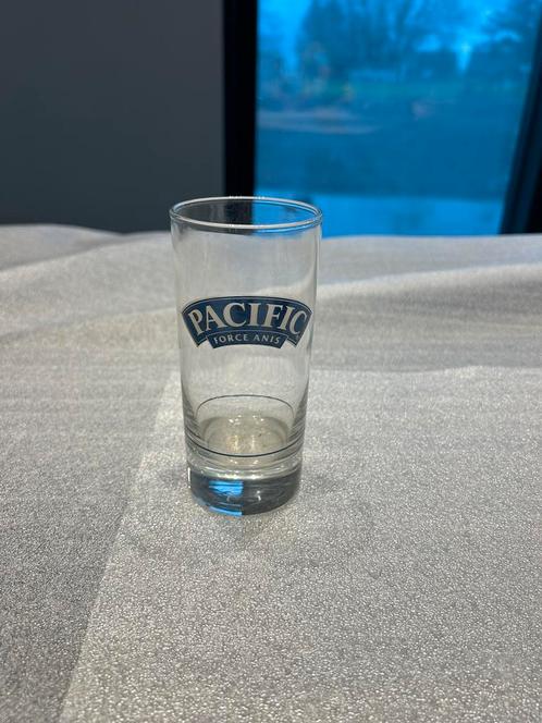 Verre Pacific, Collections, Verres & Petits Verres, Comme neuf