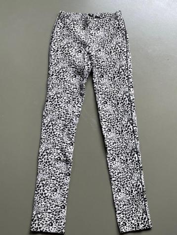 ZGAN zwart/witte pharell Zadig & Voltaire Deluxe beschikbaar voor biedingen