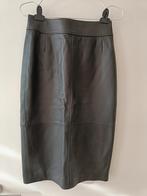 Boss zwarte, lederen rok maat FR 36, Kleding | Dames, Rokken, Ophalen