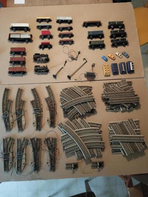 Lot Märklin: rails, wissels, locomotieven, 19 wagens, Hobby en Vrije tijd, Modeltreinen | H0, Gebruikt, Treinset, Märklin, Ophalen of Verzenden