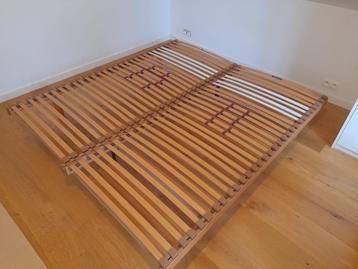 Lattenbodem beschikbaar voor biedingen