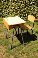 Houten schoolbankje met stoel, Kinderen en Baby's, Kinderkamer | Tafels en Stoelen, Ophalen, Gebruikt, Tafel(s) en Stoel(en)