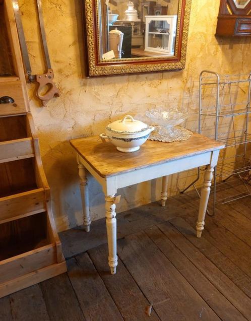 Klein oud tafeltje met wit onderstel, Antiek en Kunst, Curiosa en Brocante, Ophalen