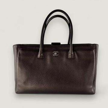 Chanel Executive Tote authentiek beschikbaar voor biedingen