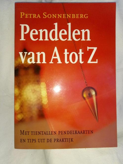 Petra Sonnenberg - Pendelen van A tot Z, Livres, Ésotérisme & Spiritualité, Comme neuf, Enlèvement
