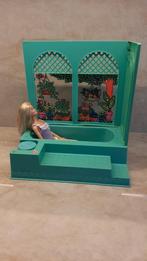 Barbie in een badpak + bad, Kinderen en Baby's, Speelgoed | Poppen, Ophalen, Gebruikt, Barbie