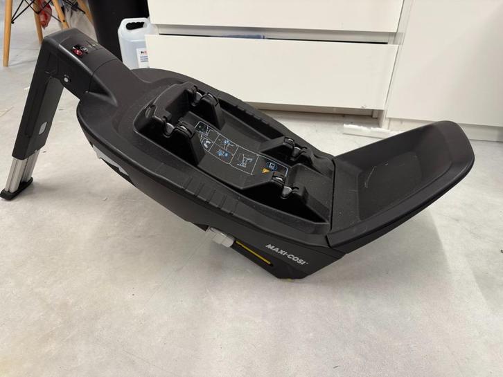 Maxi-Cosi FamilyFix ISOFIX-basis, Kinderen en Baby's, Autostoeltjes, Zo goed als nieuw, Maxi-Cosi, 0 t/m 18 kg, Isofix, Ophalen