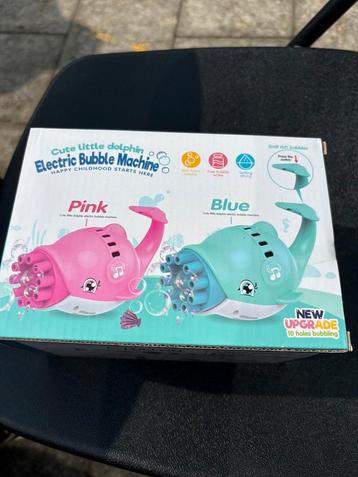 Cute little dolphin electric bubble machine beschikbaar voor biedingen