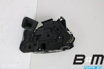 Portierslot linksvoor VW Golf 7 5K1837015E beschikbaar voor biedingen