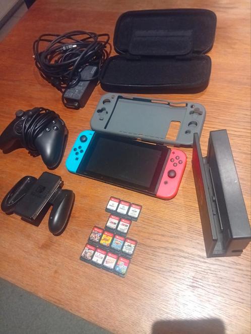 Nintendo switch met 13 spelletjes (fifa2025), Games en Spelcomputers, Spelcomputers | Nintendo Switch, Zo goed als nieuw, Ophalen