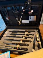 Nouvel étui avec set de couteaux, etc., Enlèvement ou Envoi, Comme neuf