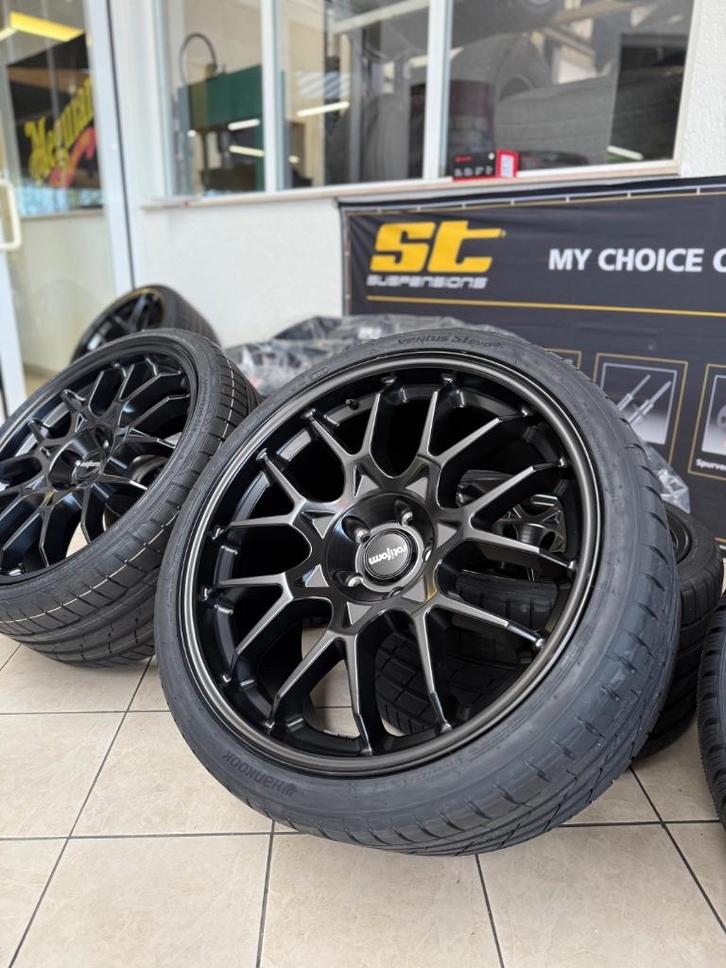 Nieuwe Rotiform 22inch Porsche Taycan, Auto-onderdelen, Banden en Velgen, Band(en), Zomerbanden, Overige maten, 335 mm, Personenwagen