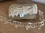 Zeer oude kanten en kantklos., Enlèvement, Comme neuf