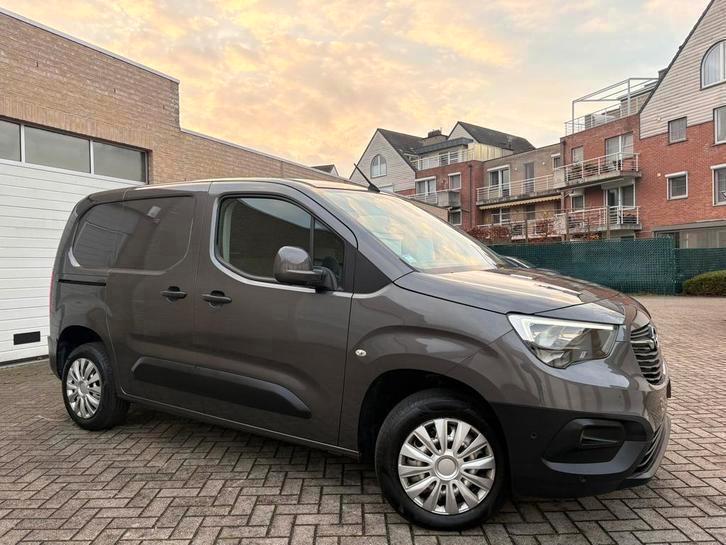 Opel Combo | 12 Maanden Garantie | 56 Dkm | Benzine | 2021 |, Auto's, Bestelwagens en Lichte vracht, Bedrijf, Te koop, ABS, Achteruitrijcamera