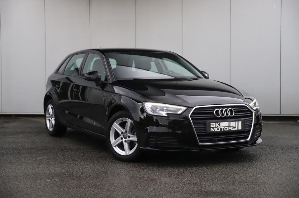 Audi A3 30 TDi Business Edition I 1st Owner I CC