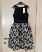 Kleedje met gouden bloemen, Kleding | Dames, Jurken, Ophalen of Verzenden, Nieuw