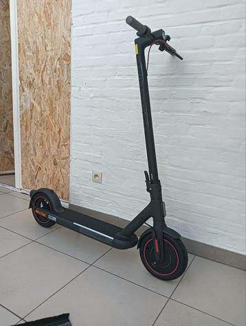 Elektrische step Xiaomi 4 pro Nieuw 2 Dagen gebruikt. beschikbaar voor biedingen