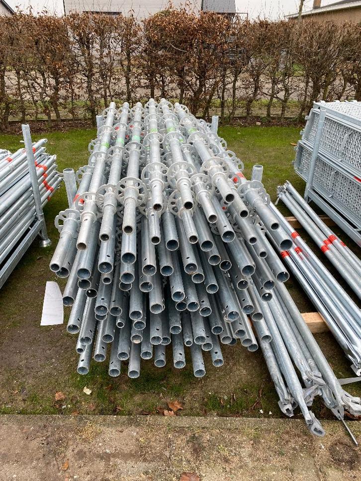 échafaudage à louer, Bricolage & Construction, Échafaudages, Comme neuf, Échafaudage de toiture, 5 mètres de hauteur ou plus, Enlèvement