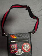 Gucci sacoche, Handtassen en Accessoires, Verzenden