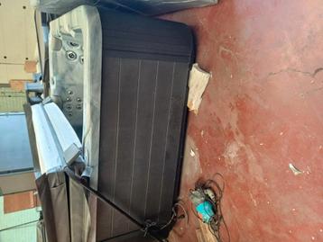 Jacuzzi.  Demo model. Nu 6000  beschikbaar voor biedingen