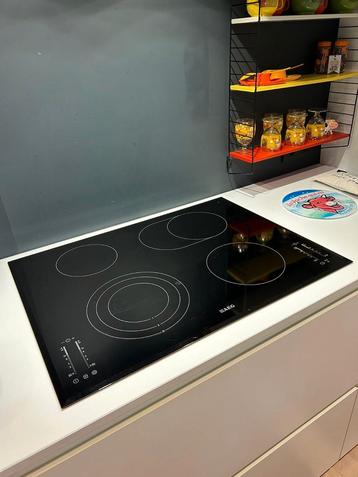 Vitrokeramische kookplaat AEG (inbouw) beschikbaar voor biedingen