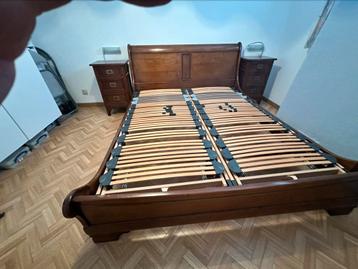 Te koop: Massief kerselaar dubbel bed met 2 nachtkastjes beschikbaar voor biedingen