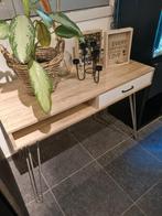Mooie bijzettafel/mini bureau, Huis en Inrichting, Tafels | Sidetables, Ophalen, Zo goed als nieuw