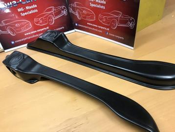 mg f mgf mg tf mgtf deurbakken + mg logo beschikbaar voor biedingen