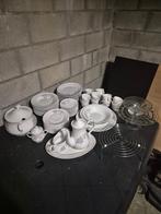Vintage porseleinen servies – compleet, Antiek en Kunst, Ophalen