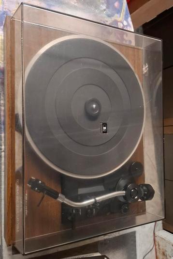 Platine vinyle Realistic lab 270